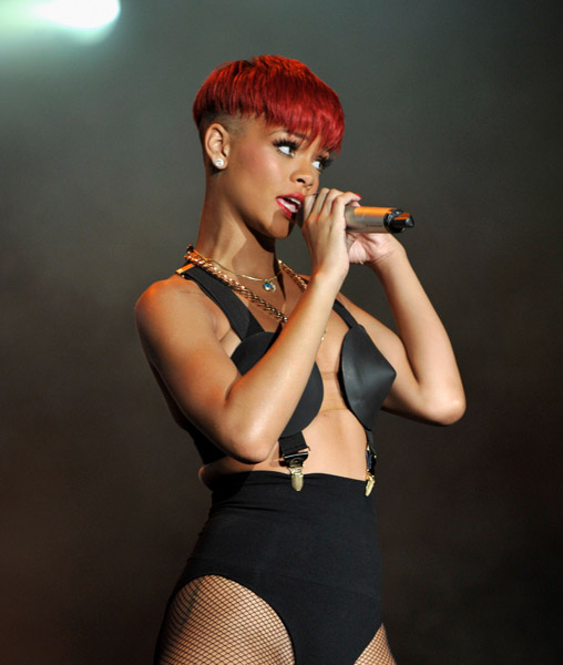 rihanna red hairstyles. Rihanna rockin her new red